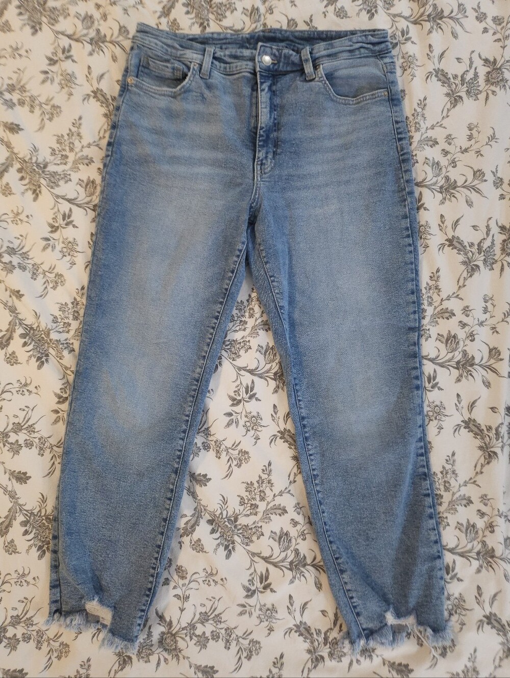 Time and Tru Light Blue Straight-Leg Jeans